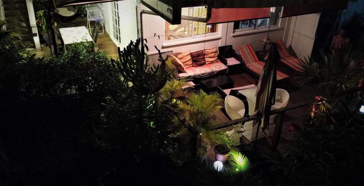 Manava Tahara'A Home Stay Mahina Exterior photo